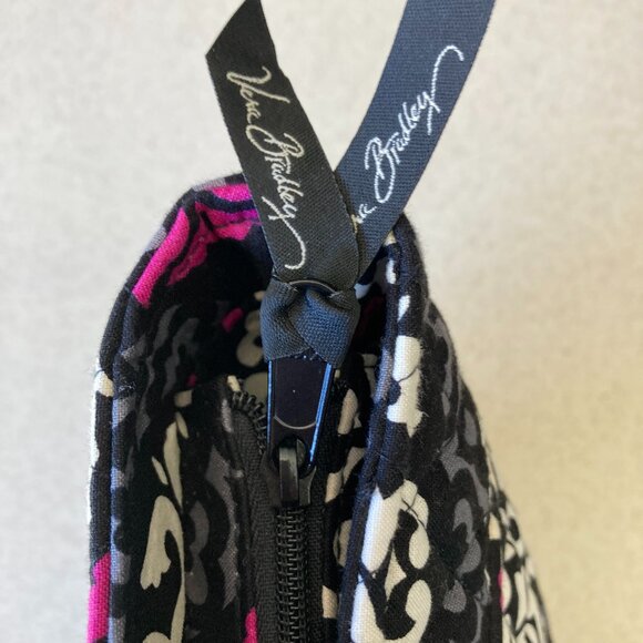 Vera Bradley NWOT Shoulder Bag Holiday Tote in Canterberry Magenta - Picture 15 of 16